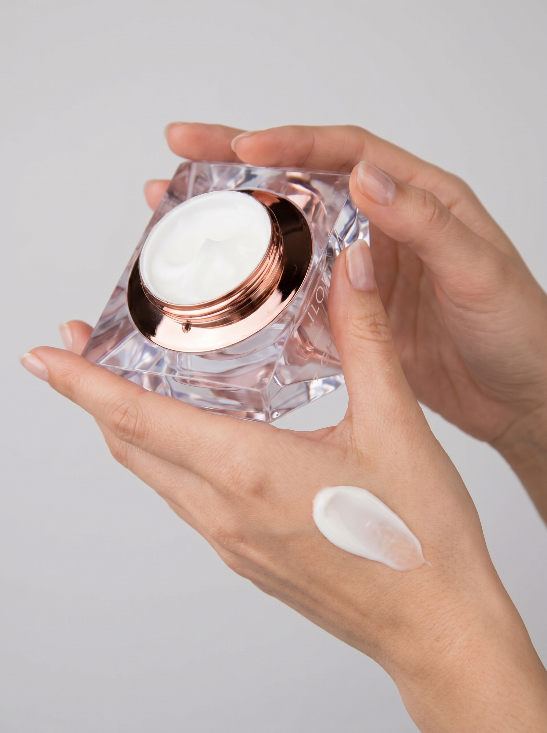 Konad ILoje Firm and Repair Tightening Cream Крем для лица 2 в 1 антиэйдж уход и база под макияж, 50 г купить в интернет-магазине Skin-Mag