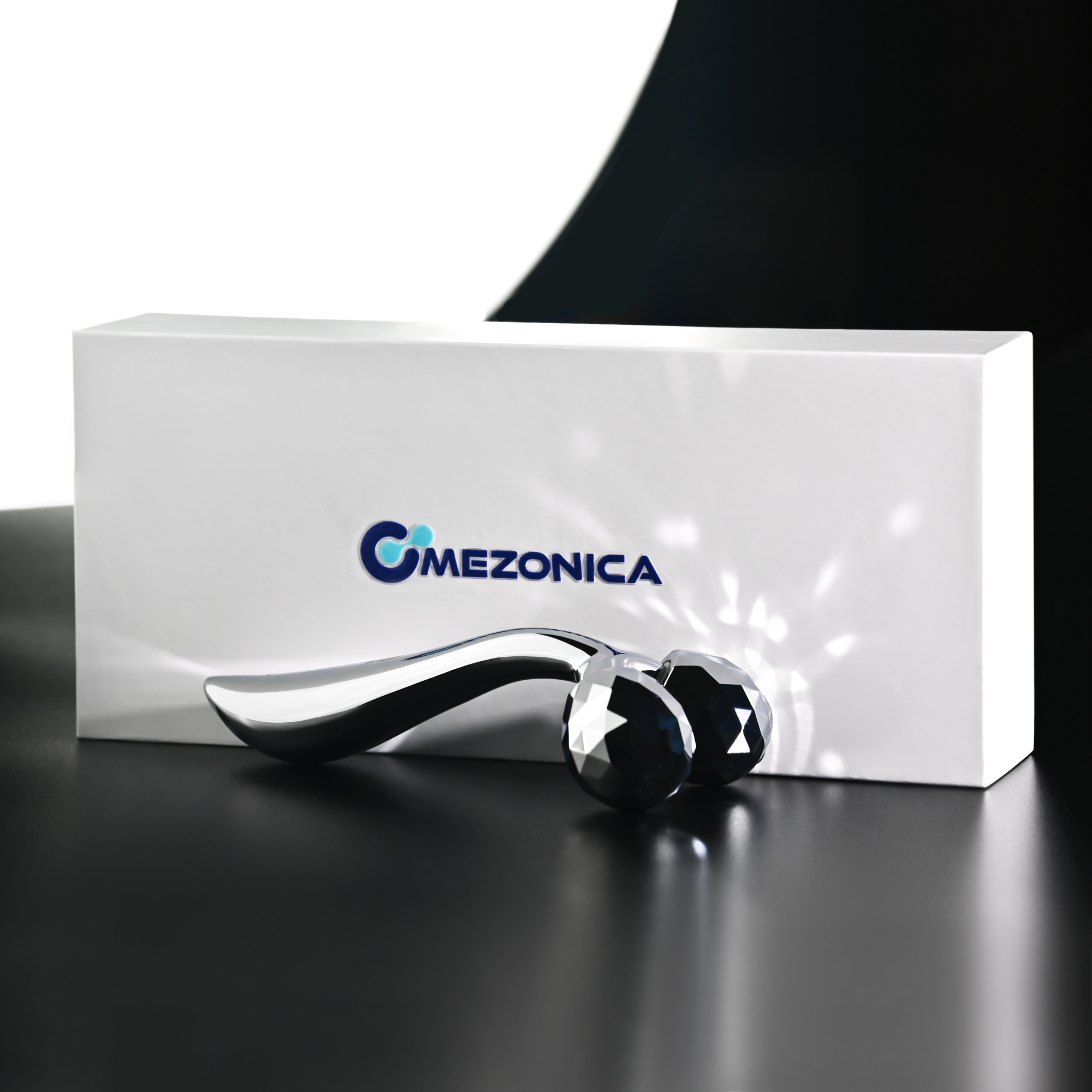 Mezonica Metal 3D Face lifting roller straight Роликовый массажер роллер для лифтинг массажа кожи лица тела, домашний ручной купить в интернет-магазине Skin-Mag