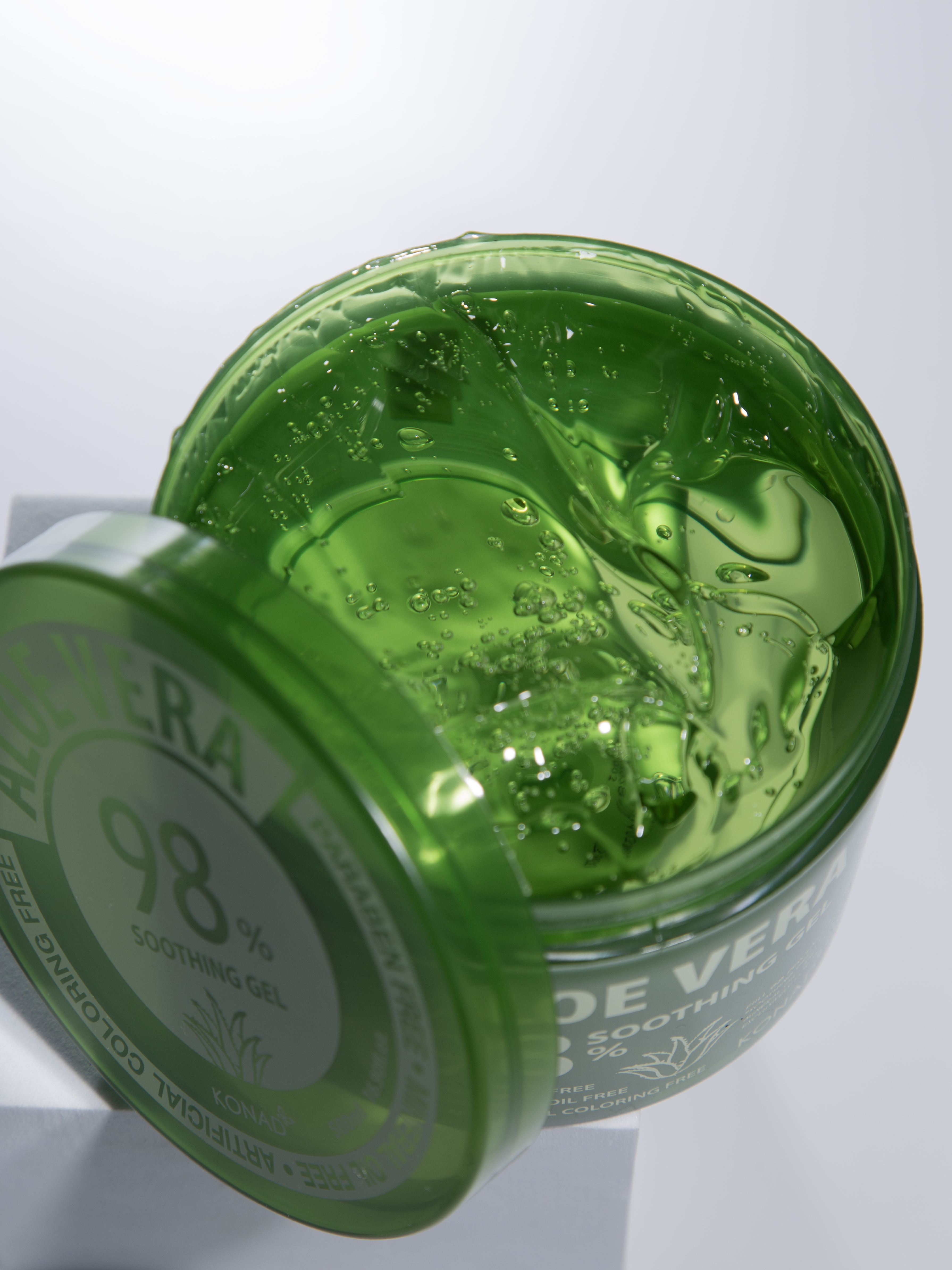 Konad Aloe Vera 98% Soothing Gel Гель алоэ вера 98% для лица и тела, 500 мл купить в интернет-магазине Skin-Mag