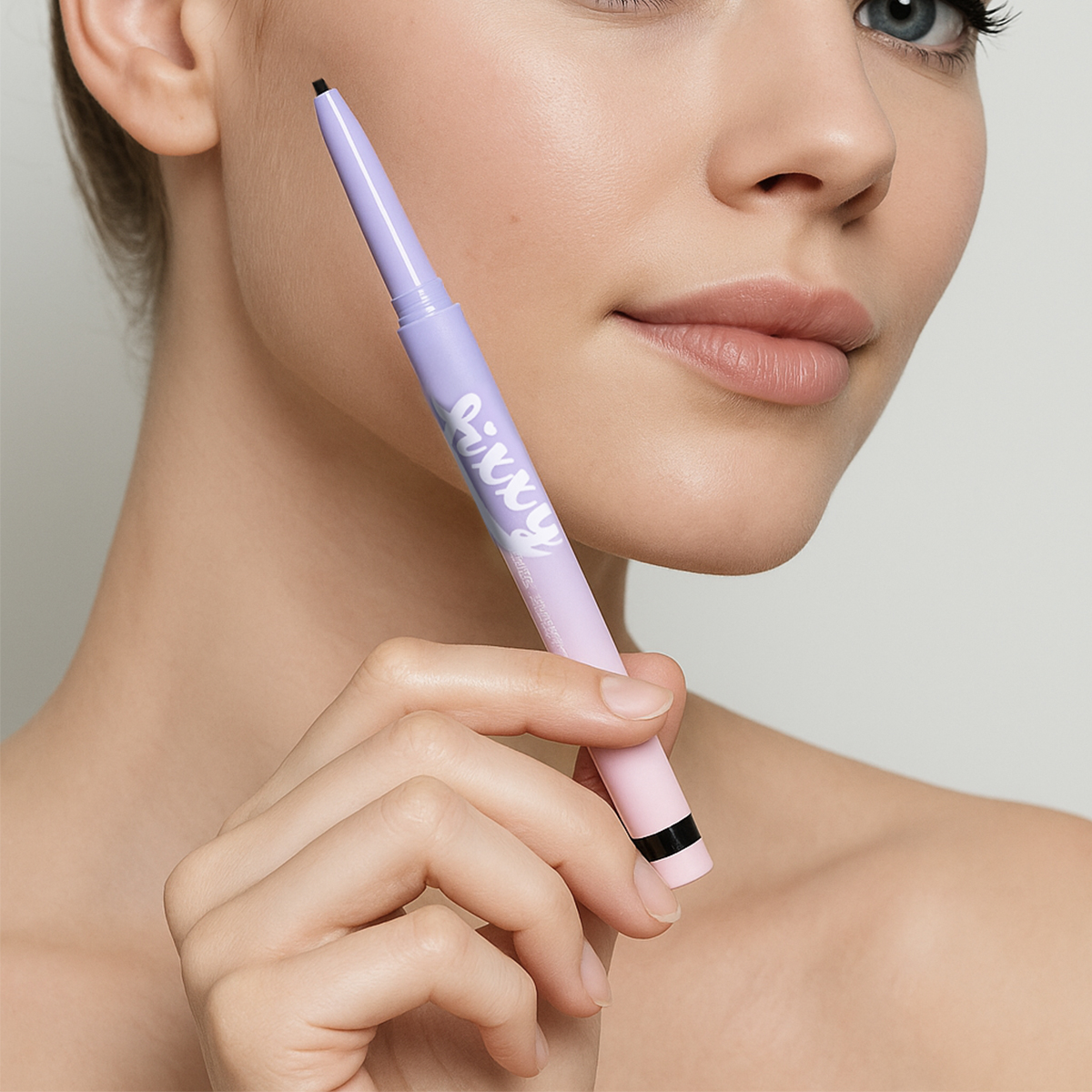 PEACH C Slim Waterproof Fixxyliner 01 Black Водостойкий карандаш для глаз, чёрный купить в интернет-магазине Skin-Mag