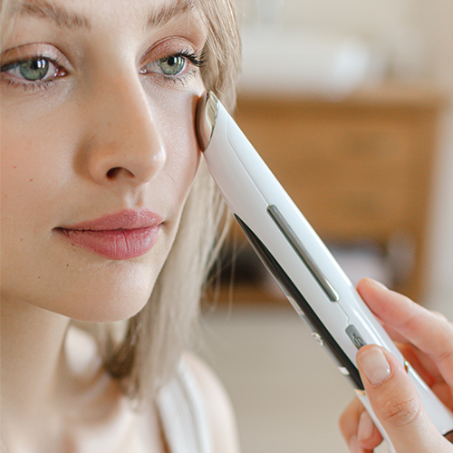 Lifetrons Eye Rejuvenator with Radio Frequency, lon & Heat Therapy Аппарат для омоложения кожи вокруг глаз с радиочастотной энергией купить в интернет-магазине Skin-Mag