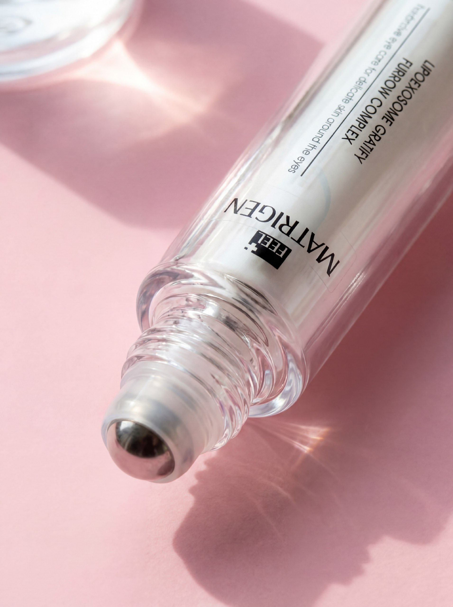 Matrigen Lipo Exosome Gratify Furrow Complex Крем для кожи вокруг глаз с роликовым массажёром, 10 мл купить в интернет-магазине Skin-Mag