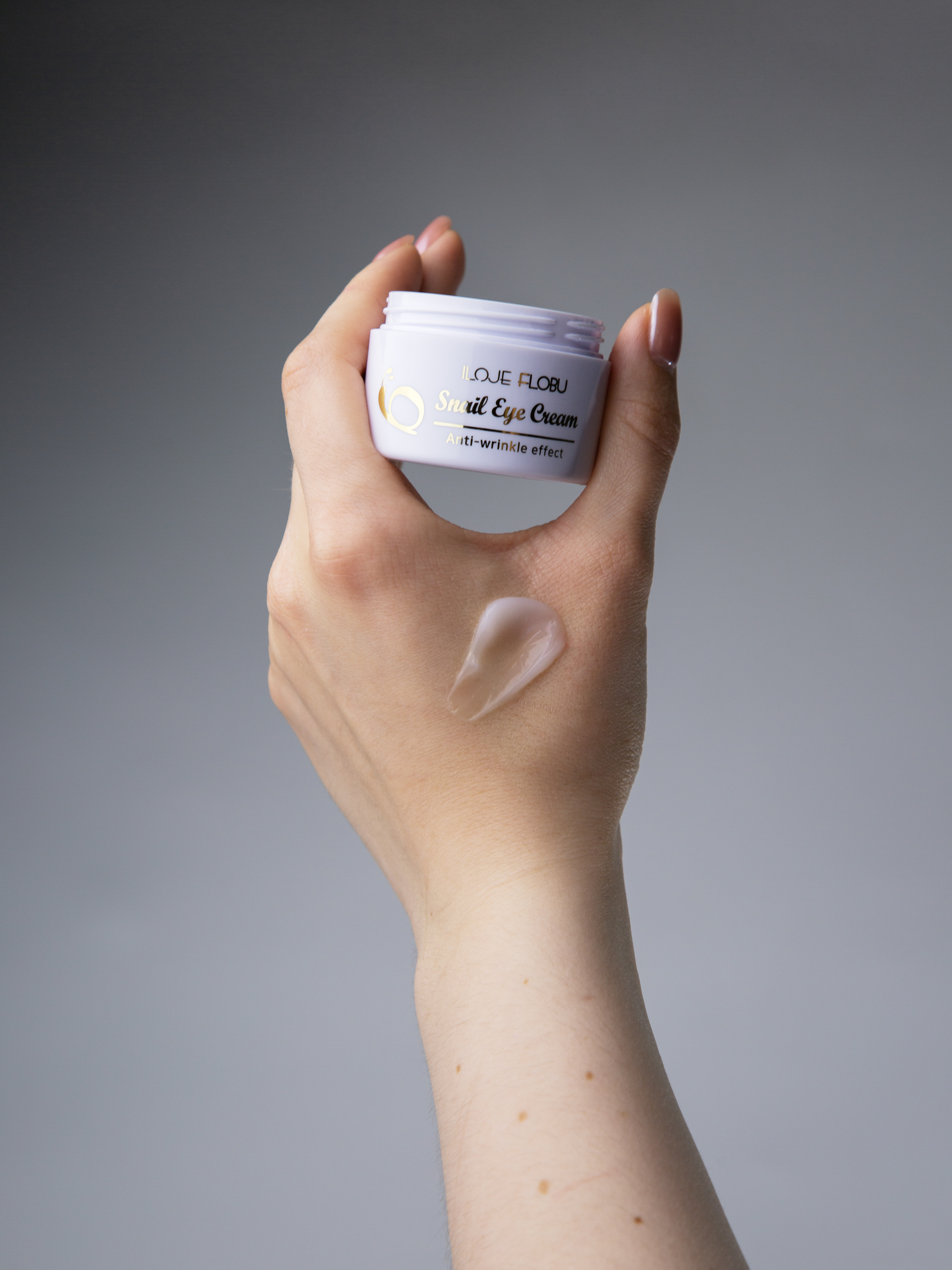 Konad Iloje Flobu Snail Eye Cream Крем для кожи вокруг глаз с муцином улитки, 30 г купить в интернет-магазине Skin-Mag