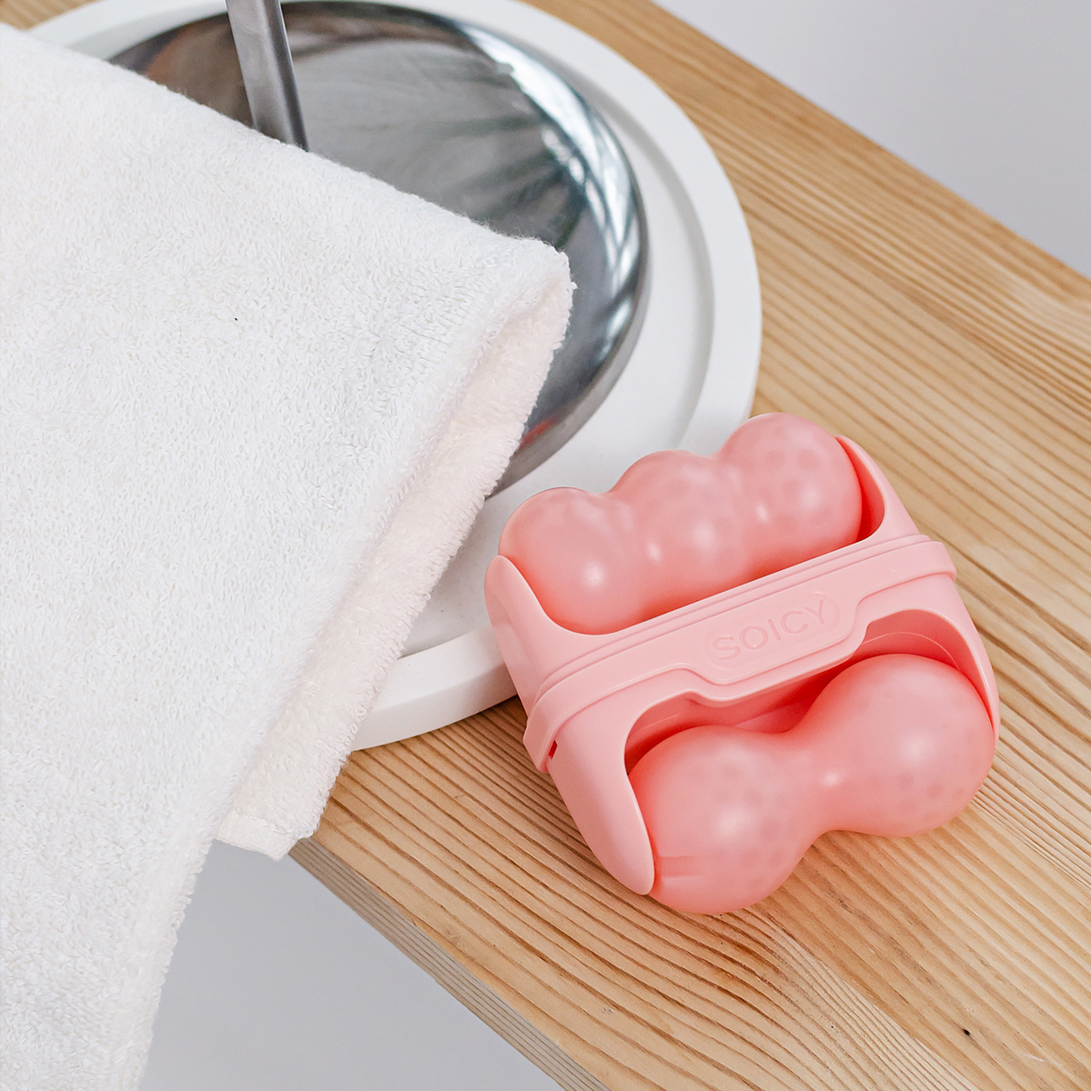 Mezonica Soicy 30 pink Ролликовый массажер для лица и тела, цвет розовый купить в интернет-магазине Skin-Mag