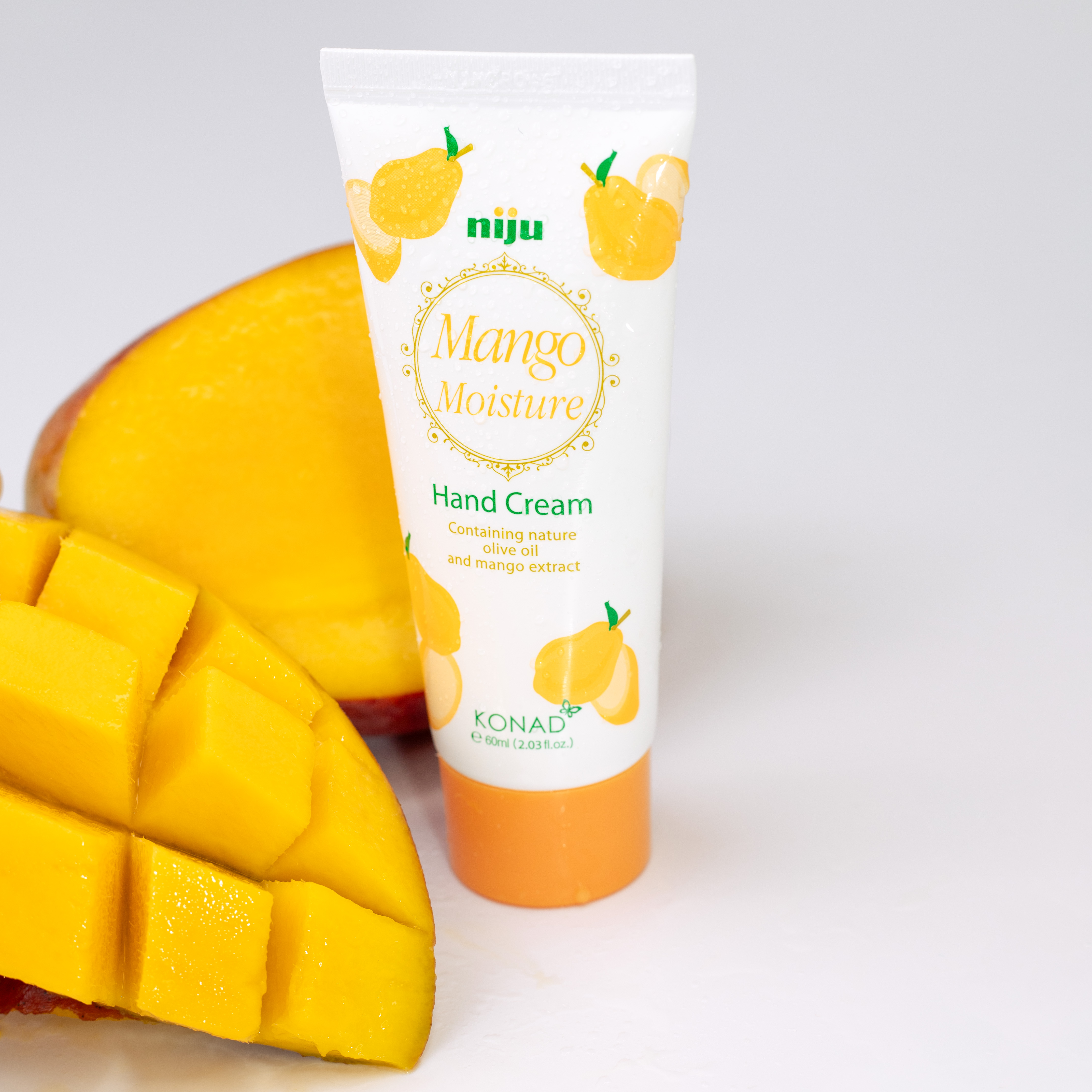 Konad Niju Moisture Hand Cream Mango Увлажняющий крем для рук c экстрактом манго, 60 мл купить в интернет-магазине Skin-Mag