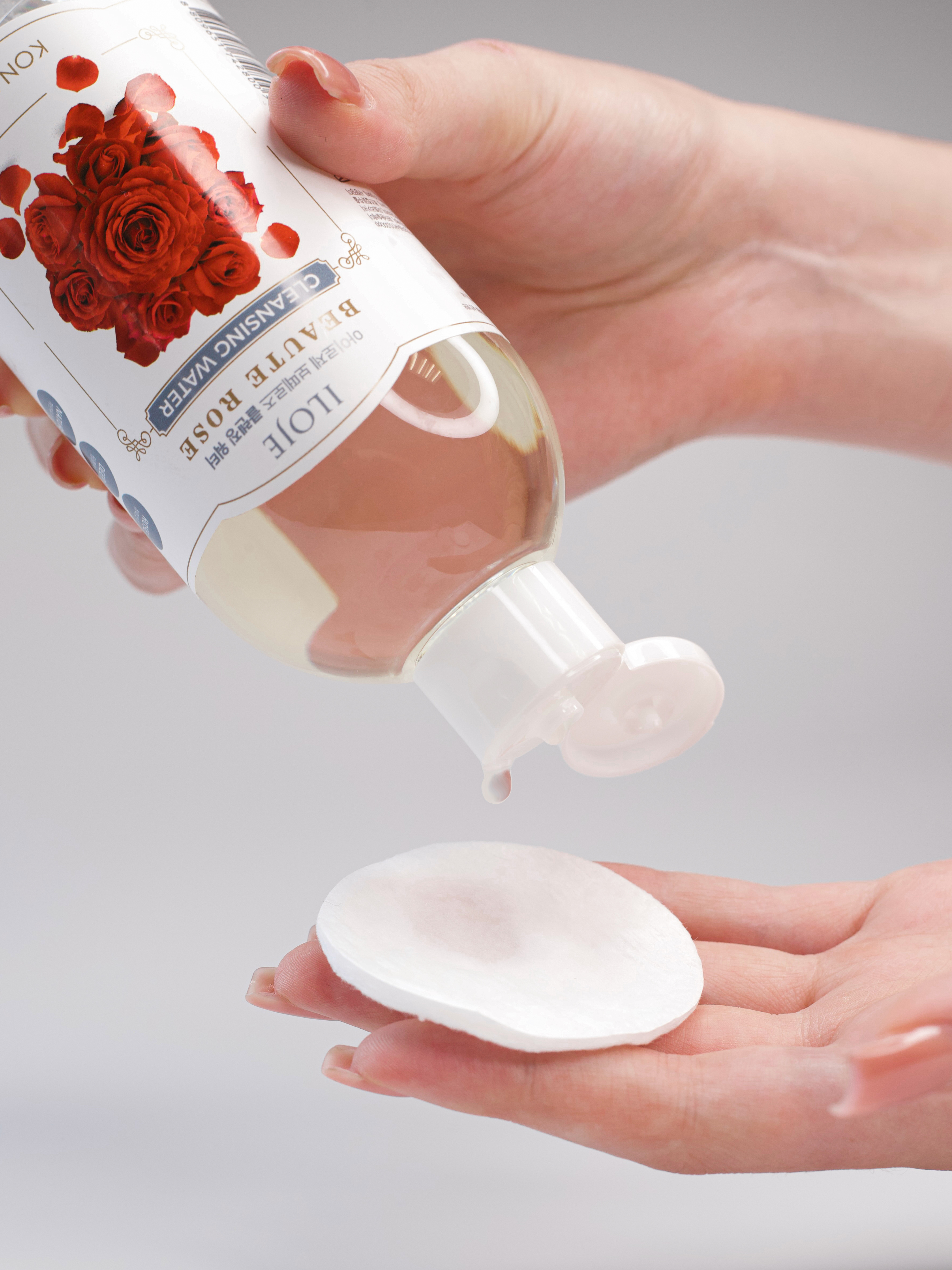 Konad Iloje Beaute Rose Water Мицеллярная вода с дамасской розой, 300 мл купить в интернет-магазине Skin-Mag