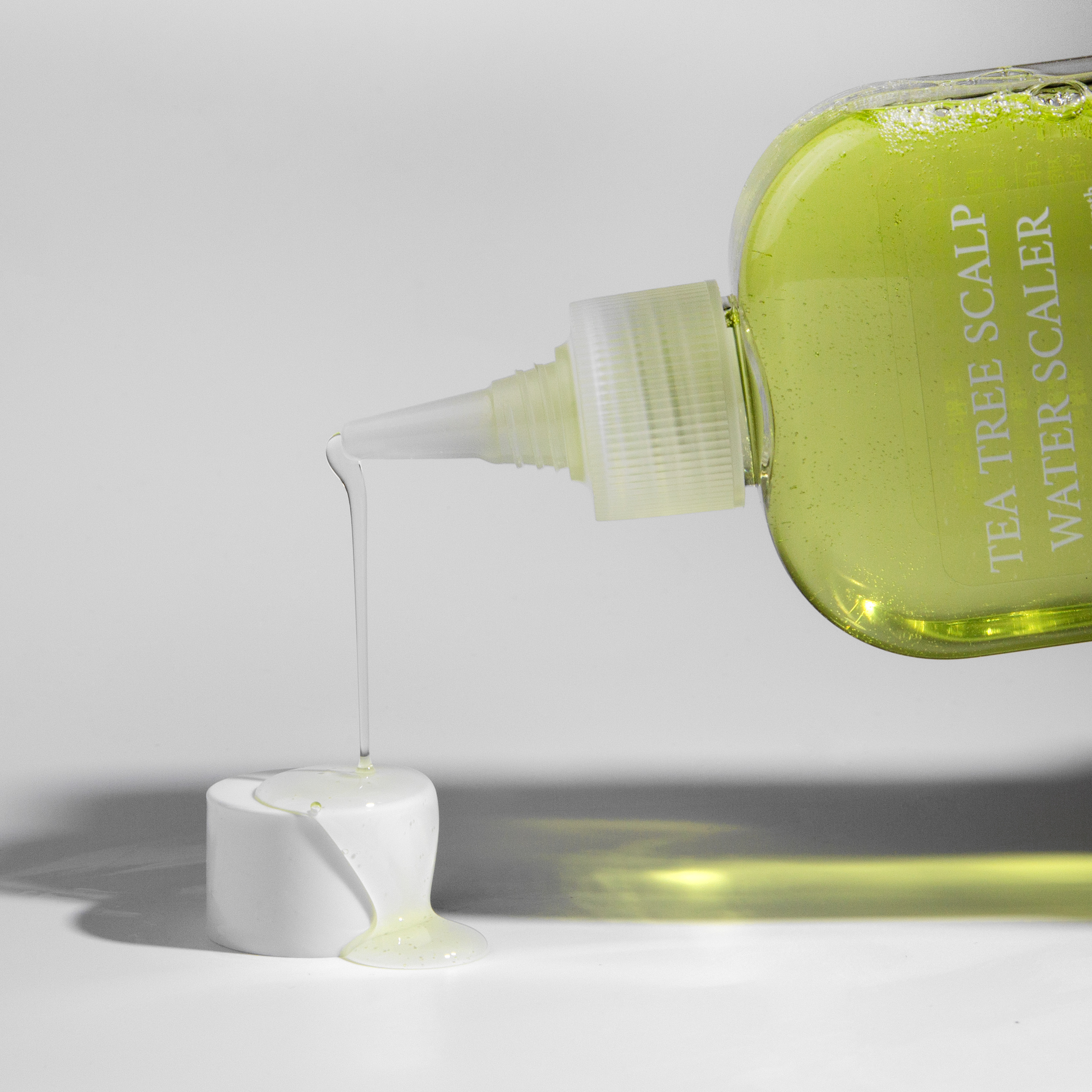 STEAMBASE TEA TREE SCALP WATER SCALER 250ml Пилинг для кожи головы с экстрактом чайного дерева, 250 мл купить в интернет-магазине Skin-Mag