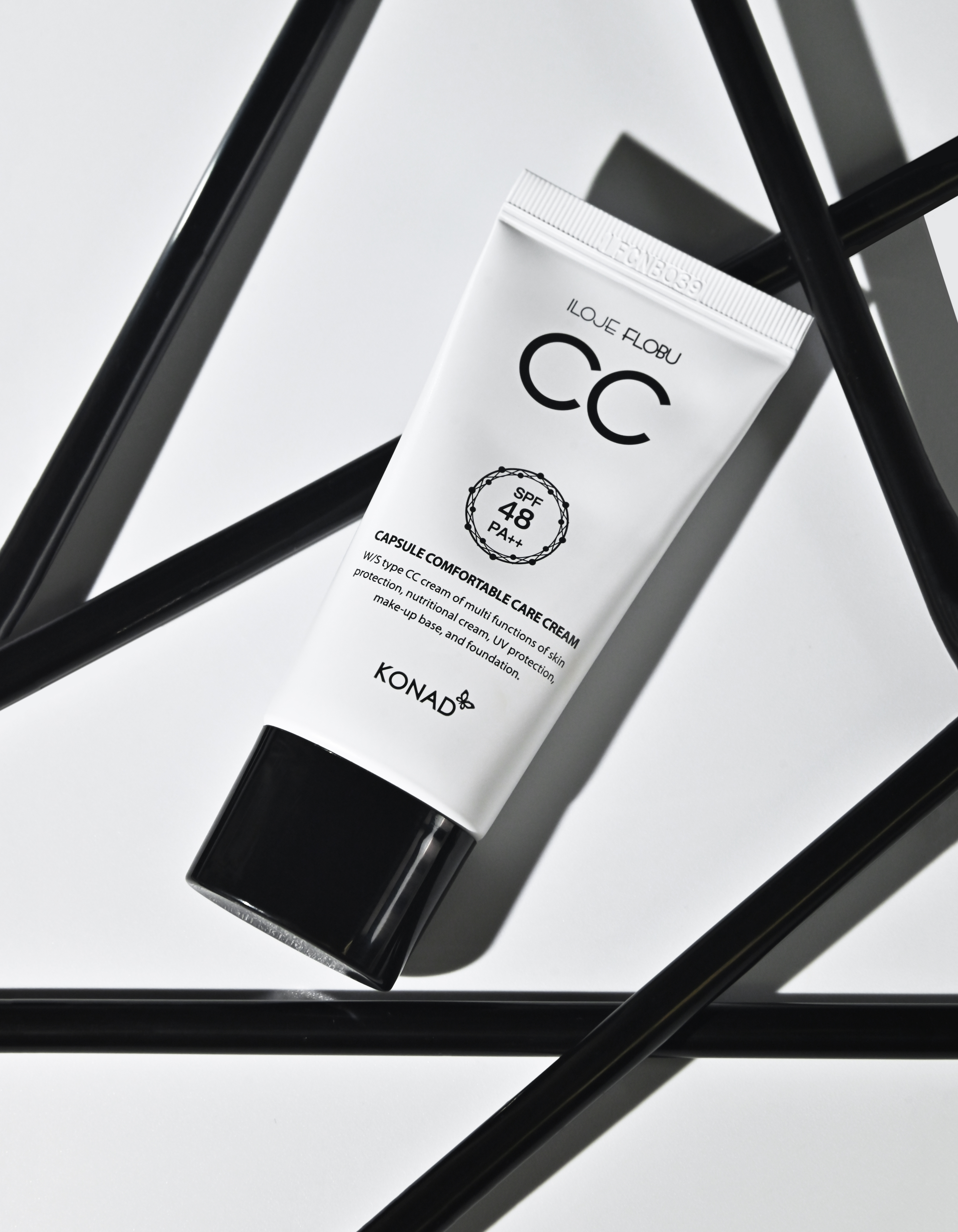 Konad Iloje Flobu CC Cream Мультифункциональный CC-крем с SPF48 PA++, 30 мл купить в интернет-магазине Skin-Mag